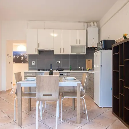 Burlo Garofalo Modern *wifi+netflix* Trieste