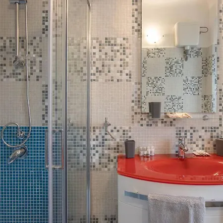 [burlo Garofalo] Modern *wifi+netflix* * Trieste