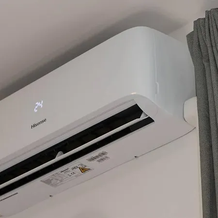 Apartamento [burlo Garofalo] Modern *wifi+netflix* Trieste